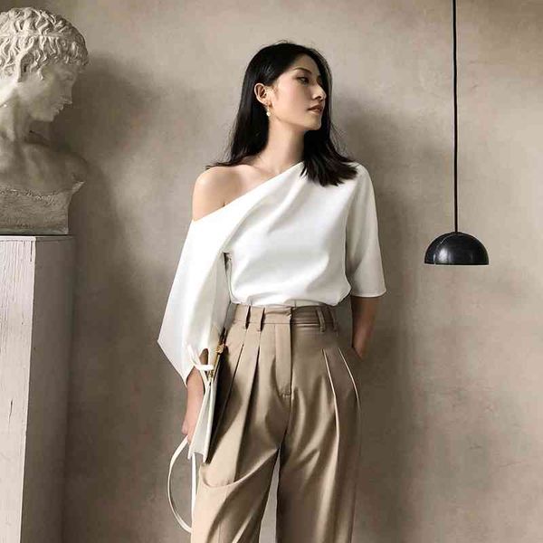 women white blouse 2020 summer one shoulder half sleeve shirt loose blouse shirts blusas
women white blouse 2020 summer one shoulder half sleeve shirt loose blouse shirts blusas