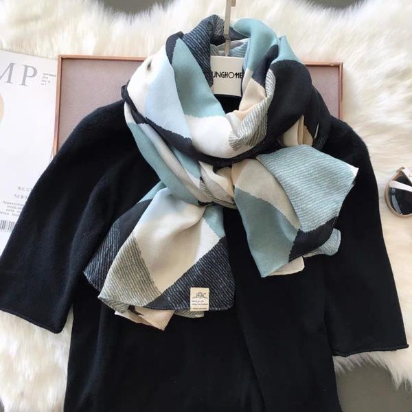 scarves temperament matching color diamond joker thin sunscreen beach towel men and women, Blue;gray
scarves temperament matching color diamond joker thin sunscreen beach towel men and women, Blue;gray