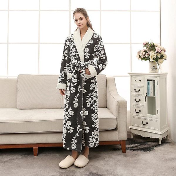 women's sleepwear winter long sleep gown women printing plus size loose v neck sleeve with pockets ankle length casual nighwear, Black;red
women's sleepwear winter long sleep gown women printing plus size loose v neck sleeve with pockets ankle length casual nighwear, Black;red