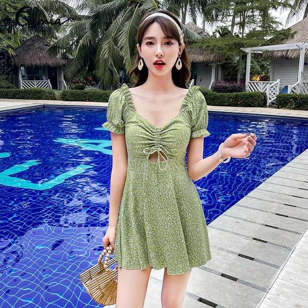 korean style 2021 fashion women's swimdress celmia floral printed beach mini swimsuits dress summer sweet ruffled swimwear, White;black
korean style 2021 fashion women's swimdress celmia floral printed beach mini swimsuits dress summer sweet ruffled swimwear, White;black
