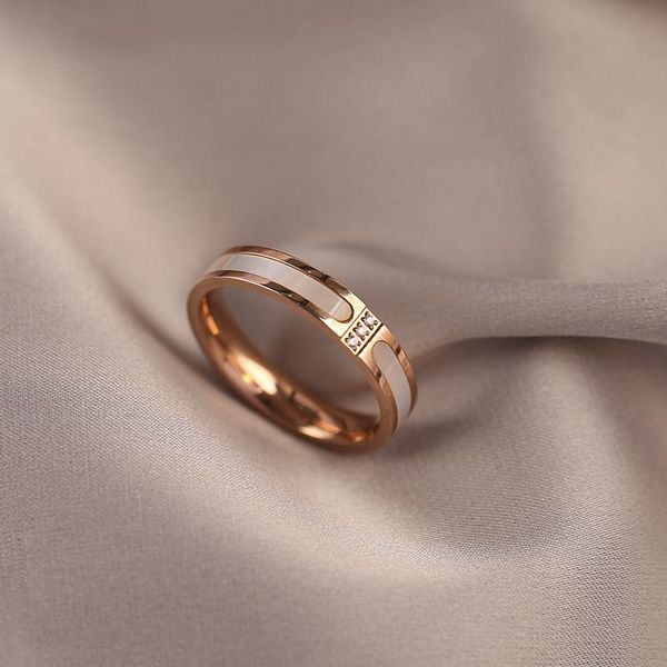 cluster rings classic luxury titanium steel fadeless shell rose gold for woman korean fashion jewelry gothic party girl's ring set, Golden;silver
cluster rings classic luxury titanium steel fadeless shell rose gold for woman korean fashion jewelry gothic party girl's ring set, Golden;silver