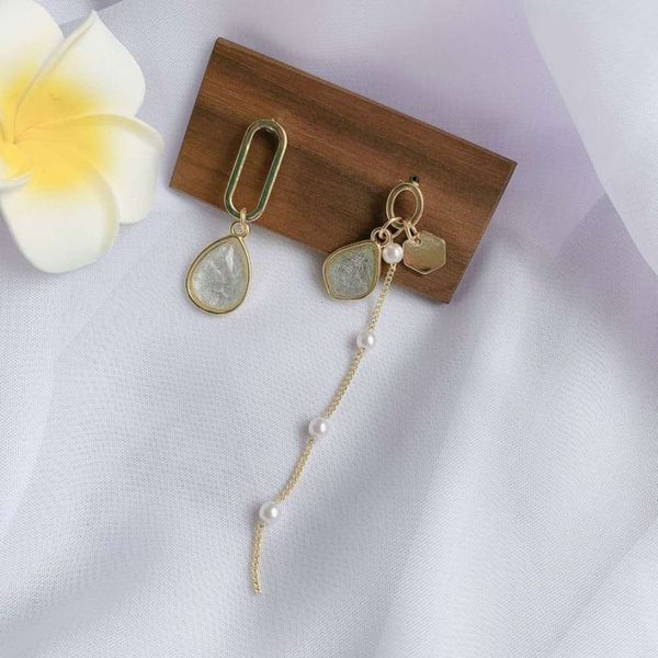 qingdao jewelry s925 silver needle pearl crystal earrings with asymmetric temperament, Black
qingdao jewelry s925 silver needle pearl crystal earrings with asymmetric temperament, Black