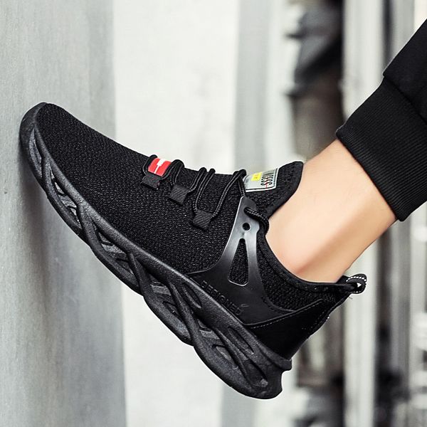 autumn and winter new flying woven fabric twisting knife blade main push explosion mens shoes non-slip mens casual shoes 5388
autumn and winter new flying woven fabric twisting knife blade main push explosion mens shoes non-slip mens casual shoes 5388