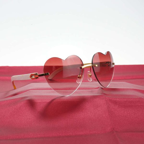2021 luxury designer sunglasses heart-shaped frameless buffalo horn summer female wild fashion trend personality uv protection, Black
2021 luxury designer sunglasses heart-shaped frameless buffalo horn summer female wild fashion trend personality uv protection, Black