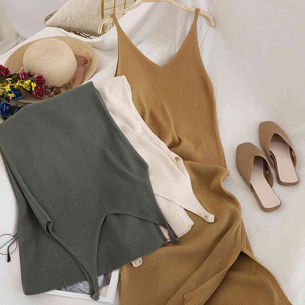 korean solid split sling casual female with sleeveless v-neck dress wl90 background, Black;gray
korean solid split sling casual female with sleeveless v-neck dress wl90 background, Black;gray