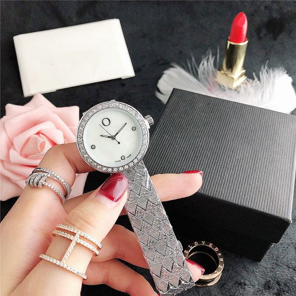 europe the united states stainless steel men watch and women watche luxury atmosphere quartz watches fashion jewelry gift fine, Slivery;black
europe the united states stainless steel men watch and women watche luxury atmosphere quartz watches fashion jewelry gift fine, Slivery;black