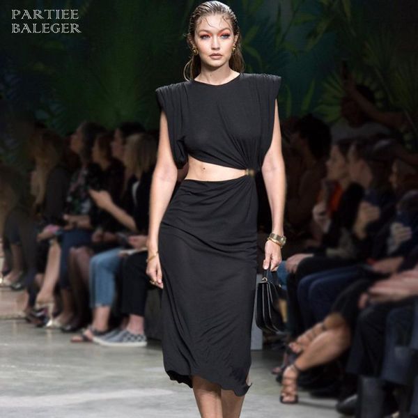 stylish draped sleeves muscle shoulder silhouette wasit hollow out design celebrity midi dress casual dresses, Black;gray
stylish draped sleeves muscle shoulder silhouette wasit hollow out design celebrity midi dress casual dresses, Black;gray