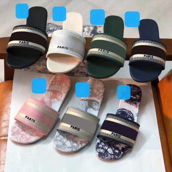 2021 paris womens sandals slippers dway slide embroidery luxury designer sandals floral brocade flip flops slides beach flowers sandal with, Black
2021 paris womens sandals slippers dway slide embroidery luxury designer sandals floral brocade flip flops slides beach flowers sandal with, Black
