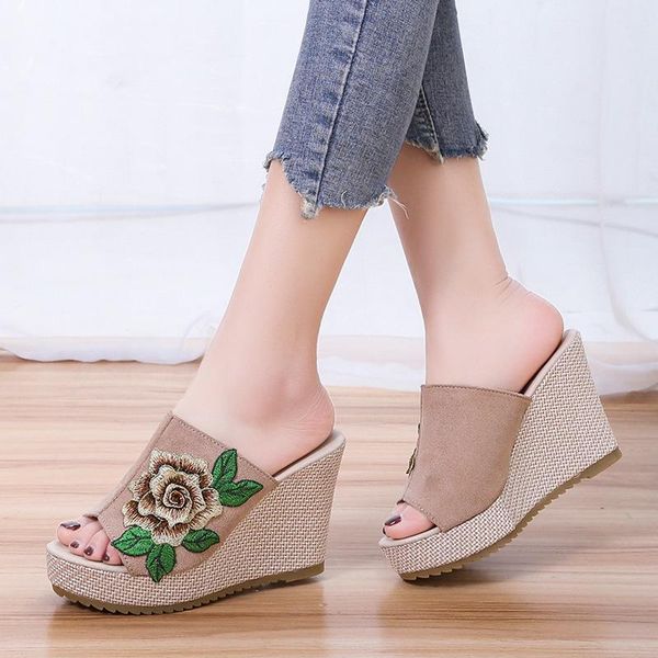 slippers 2021 summer women sandals thick sole 10cm slope heel embroidered flower roman shoes comfortable and light, Black
slippers 2021 summer women sandals thick sole 10cm slope heel embroidered flower roman shoes comfortable and light, Black
