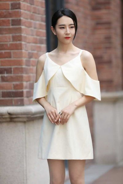 luxury party evening dress 2021 summer yellow texture sweet lady waist closing slim sling off shoulder tangt, White;pink
luxury party evening dress 2021 summer yellow texture sweet lady waist closing slim sling off shoulder tangt, White;pink