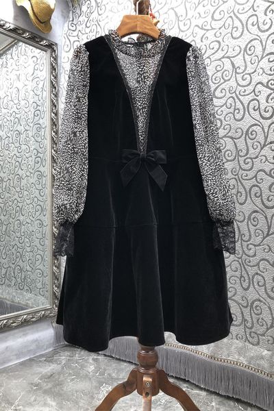 printed mesh stitching velvet dress womens clothing european and american autumn new french short skirt 10b, White;black
printed mesh stitching velvet dress womens clothing european and american autumn new french short skirt 10b, White;black