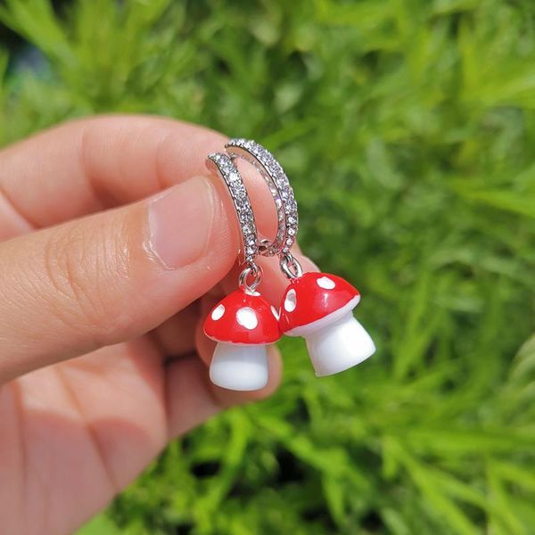 hoop & huggie stylish cute red resin mushroom earrings for women shiny rhinestone huggies wholesale jewelry bijoux 2021 trend, Golden;silver
hoop & huggie stylish cute red resin mushroom earrings for women shiny rhinestone huggies wholesale jewelry bijoux 2021 trend, Golden;silver