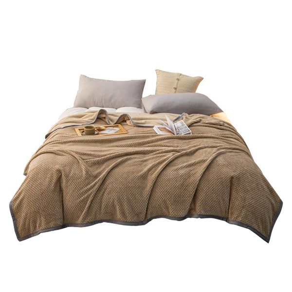 blankets thin quilt, coral fleece blanket, leg covering, air conditioning blanket.
blankets thin quilt, coral fleece blanket, leg covering, air conditioning blanket.