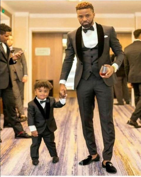 men's suits & blazers men 3pcs slim fit business shawl lapel mans groom black serge fabric tuxedos for formal wedding suits(blazer+pant, White;black
men's suits & blazers men 3pcs slim fit business shawl lapel mans groom black serge fabric tuxedos for formal wedding suits(blazer+pant, White;black