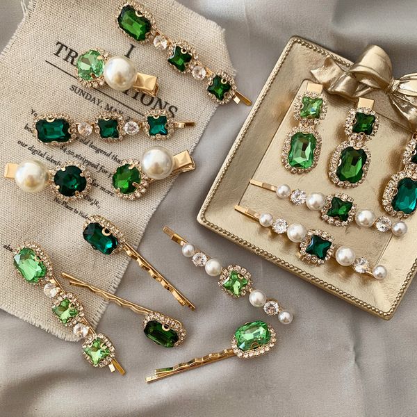 women retro green hair clip lady rhinestone pearl bangs clip female word clip hairpin side ornament headdress hair accessories, Silver
women retro green hair clip lady rhinestone pearl bangs clip female word clip hairpin side ornament headdress hair accessories, Silver