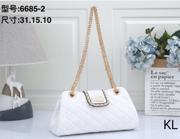 2021 sell fashion women shoulder bag classic gold chain rhomboid style women bag tote bag
2021 sell fashion women shoulder bag classic gold chain rhomboid style women bag tote bag