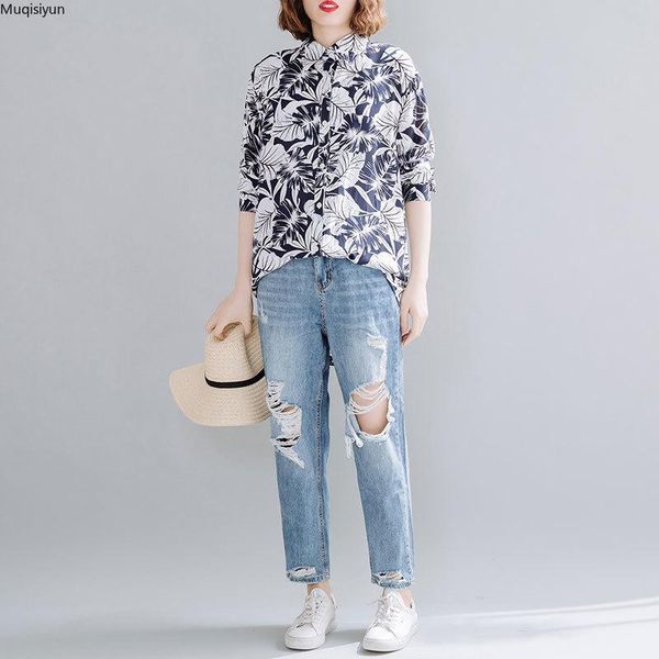 plus size women blouse shirts vintage elegant lady tunic casual loose print long sleeve button cardigan 2021 summer s3226 women's blou, White
plus size women blouse shirts vintage elegant lady tunic casual loose print long sleeve button cardigan 2021 summer s3226 women's blou, White