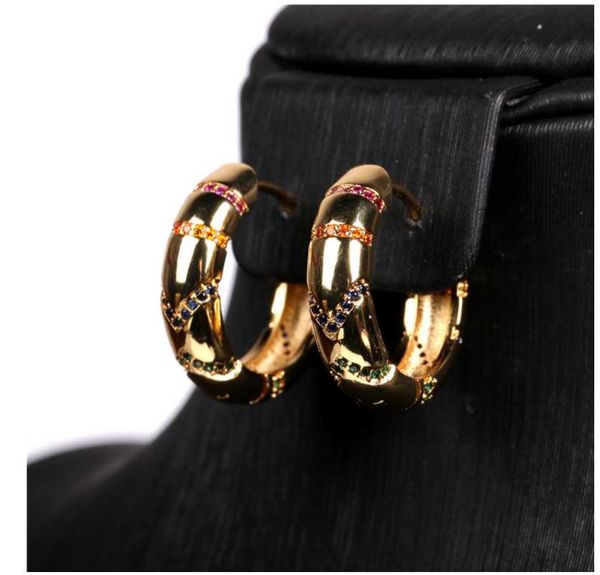hoop & huggie ear buckle earrings female temperament retro circle zircon 2021, Golden;silver
hoop & huggie ear buckle earrings female temperament retro circle zircon 2021, Golden;silver