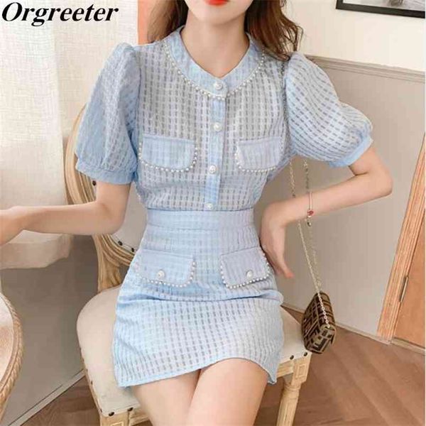 sweet white/blue/yellow beaded plaid skirt suits women short sleeve pearl button cropped mini 2 piece sets female 210602
sweet white/blue/yellow beaded plaid skirt suits women short sleeve pearl button cropped mini 2 piece sets female 210602