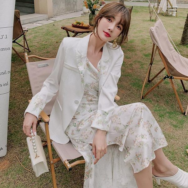 women's suits & blazers 2021 spring and summer small fresh decor fashion two piece suit versatile slim thin dress, White;black
women's suits & blazers 2021 spring and summer small fresh decor fashion two piece suit versatile slim thin dress, White;black