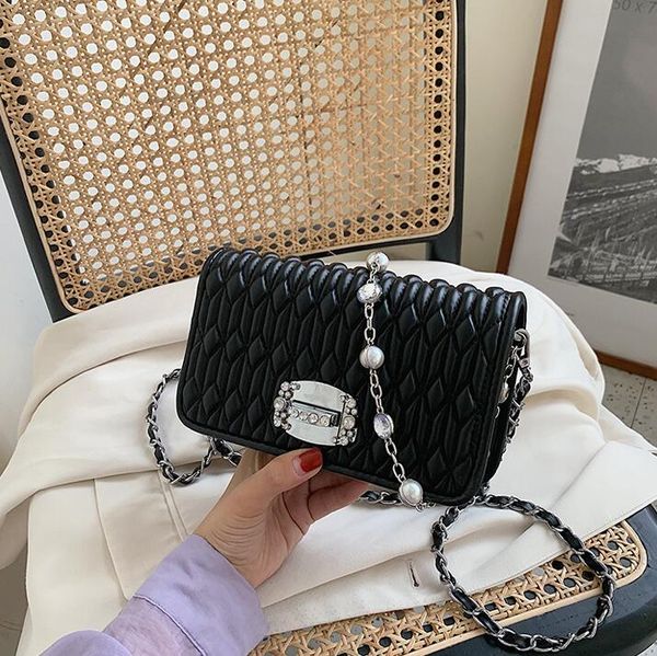 wholesale women handbag fashion pearl diamond chain bag small fresh stripes womens shoulder bags flip diamonds buckle fashions handbags, Black;red
wholesale women handbag fashion pearl diamond chain bag small fresh stripes womens shoulder bags flip diamonds buckle fashions handbags, Black;red