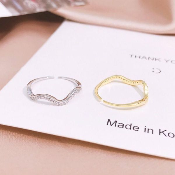 cluster rings whole real 925 sterling silver luxury openable wavy dazzling moissanite charming ring for lady wave undulated, Golden;silver
cluster rings whole real 925 sterling silver luxury openable wavy dazzling moissanite charming ring for lady wave undulated, Golden;silver