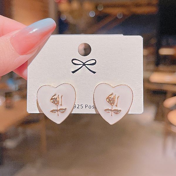 wholesale price classic design studs titanium steel screw with drill earrings semi-circular opening with drill earrings for women gift 3k11, Golden;silver
wholesale price classic design studs titanium steel screw with drill earrings semi-circular opening with drill earrings for women gift 3k11, Golden;silver