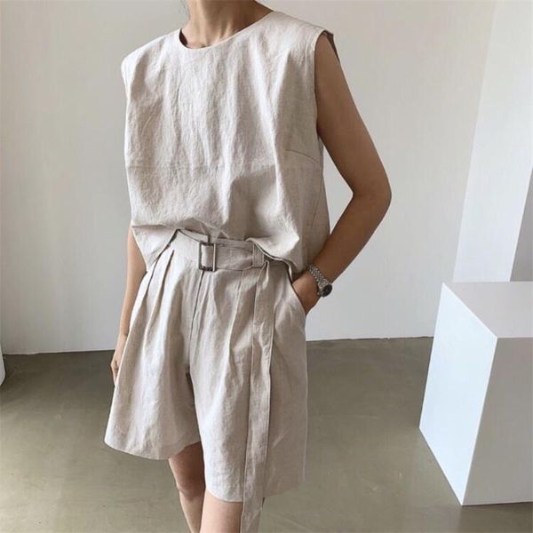 women's tracksuits hzirip 2021 sleeveless loose summer chic vest women +casual retro all match femme fashion shorts suits 2 piece sets, Gray
women's tracksuits hzirip 2021 sleeveless loose summer chic vest women +casual retro all match femme fashion shorts suits 2 piece sets, Gray
