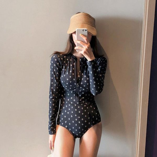 one-piece suits swimwear women one piece swimsuit rash guard long sleeve bathing suit monokini floral surfing swim
one-piece suits swimwear women one piece swimsuit rash guard long sleeve bathing suit monokini floral surfing swim