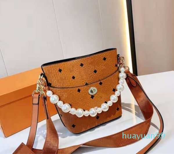 casual bucket bags fashionable ladies luxury designer quality shoulder bag leather material handbag all-match handbags classic personality
casual bucket bags fashionable ladies luxury designer quality shoulder bag leather material handbag all-match handbags classic personality
