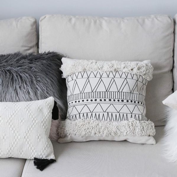 morocco cushion cover decorative pillow case nordic geometric white black lines tassels modern home office sofa chair decor cushion/decorati
morocco cushion cover decorative pillow case nordic geometric white black lines tassels modern home office sofa chair decor cushion/decorati
