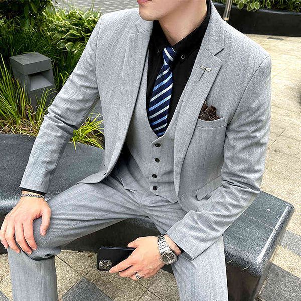 luxury men's suits blazers autumn and winter men's busins stripe leisure slim fit handsome vt three piece suit fashion, White;black
luxury men's suits blazers autumn and winter men's busins stripe leisure slim fit handsome vt three piece suit fashion, White;black