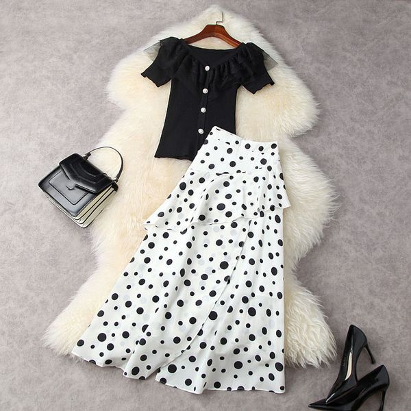 2021 summer short sleeve v neck black knitted panelled knits tees + polka dot ruffle mid-calf skirt two piece suits 2 pieces set 21a172090, White
2021 summer short sleeve v neck black knitted panelled knits tees + polka dot ruffle mid-calf skirt two piece suits 2 pieces set 21a172090, White