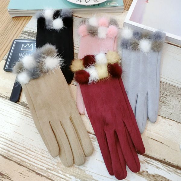 gloves korean female winter lovely deer fur mink thickened car students' warm driving finger touch screen, Blue;gray
gloves korean female winter lovely deer fur mink thickened car students' warm driving finger touch screen, Blue;gray
