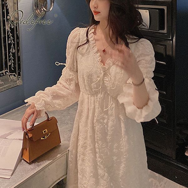 spring autumn white women elegant vintage v neck puff sleeve tunic lace up embroidery party dress 210415, Black;gray
spring autumn white women elegant vintage v neck puff sleeve tunic lace up embroidery party dress 210415, Black;gray
