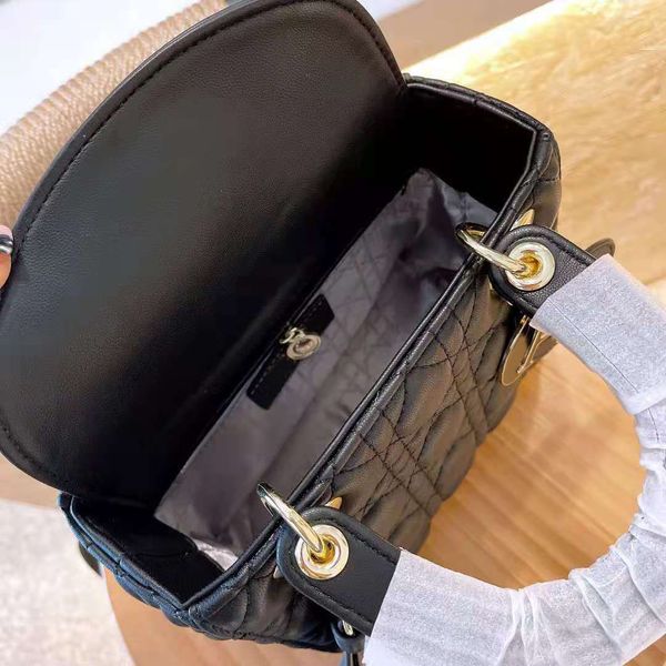 wholesale luxury hand bags classic ladies wallet cowhide one shoulder messenger bag leather chain handbag with box
wholesale luxury hand bags classic ladies wallet cowhide one shoulder messenger bag leather chain handbag with box