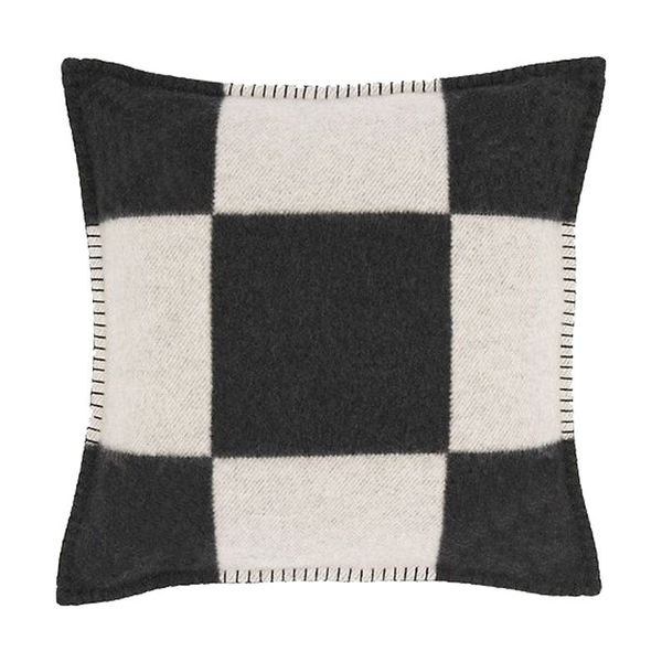 leisure woven jacquard cashmere cushion pillow case nordic letter decorative pillows home warm wool pillowcases room decoration
leisure woven jacquard cashmere cushion pillow case nordic letter decorative pillows home warm wool pillowcases room decoration