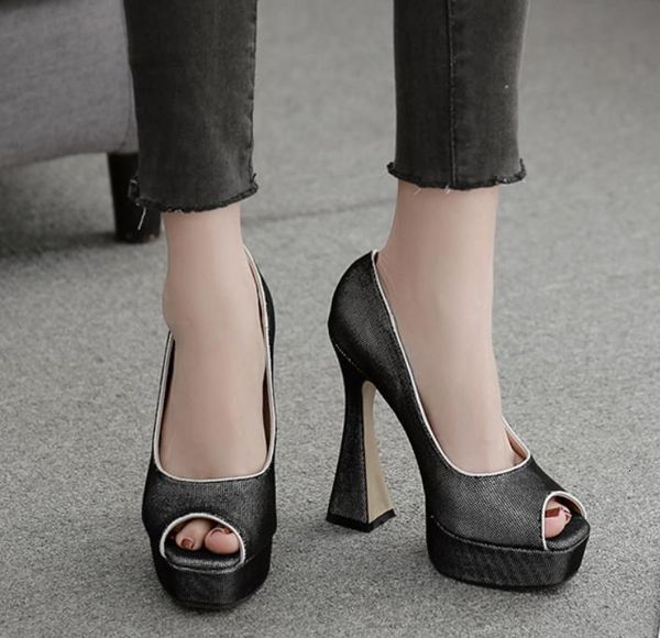 concise beige black peep toe platform thick heel luxury women designer shoes size 35 to 41
concise beige black peep toe platform thick heel luxury women designer shoes size 35 to 41
