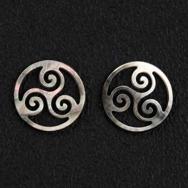 charms 2pcs natural white shell carved celtic triple helix pendant black mop charm diy necklace earrings drops jewelry making, Bronze;silver
charms 2pcs natural white shell carved celtic triple helix pendant black mop charm diy necklace earrings drops jewelry making, Bronze;silver