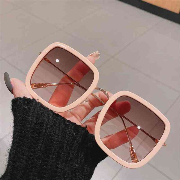 fashion vintage big frame square sunglasses women brand designer color sun glasses female show shades oculos feminino, White;black
fashion vintage big frame square sunglasses women brand designer color sun glasses female show shades oculos feminino, White;black