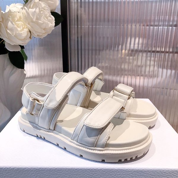 2021ss brand women sandals designer womens leisure shoes summer indoor outdoor fashion luxury ladies sandal flat beach shoe 35-40, Black
2021ss brand women sandals designer womens leisure shoes summer indoor outdoor fashion luxury ladies sandal flat beach shoe 35-40, Black