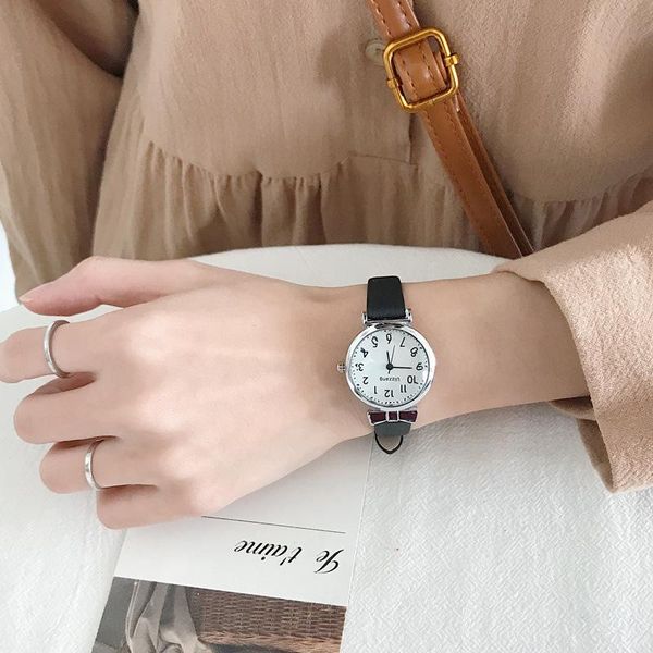 wristwatches fashion small women watches black white simple vintage leather watch qualities bow ladies female quartz clock, Slivery;brown
wristwatches fashion small women watches black white simple vintage leather watch qualities bow ladies female quartz clock, Slivery;brown