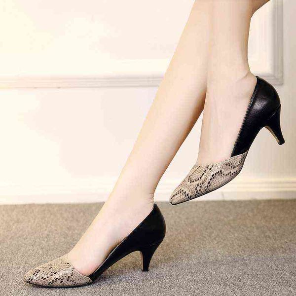 dress shoes 5cm 8cm high heels dress shoes snake pattern pump women boat shoes serpentine pointed toe office shoe ladies zapatos mujer 7933n, Black
dress shoes 5cm 8cm high heels dress shoes snake pattern pump women boat shoes serpentine pointed toe office shoe ladies zapatos mujer 7933n, Black