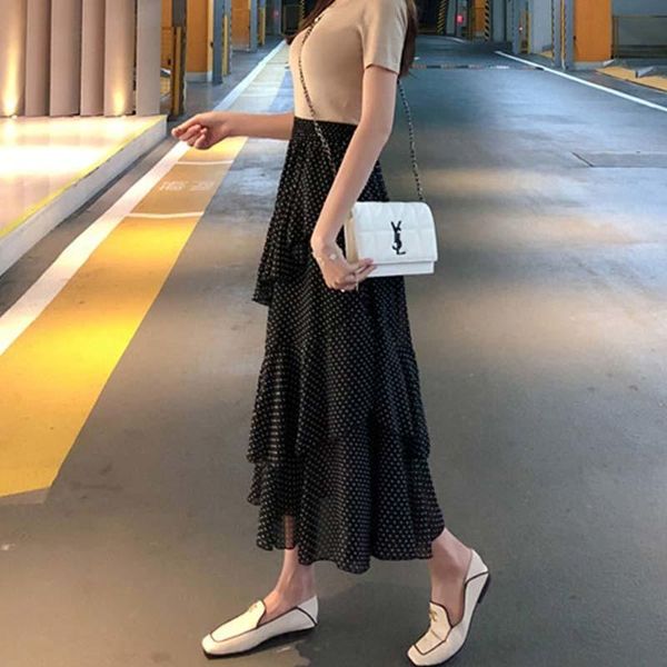 skirts 2021 summer women midi korean boho bohemian ruffles ladies beach holiday polka dot layer flare high waist skirt for, Black
skirts 2021 summer women midi korean boho bohemian ruffles ladies beach holiday polka dot layer flare high waist skirt for, Black