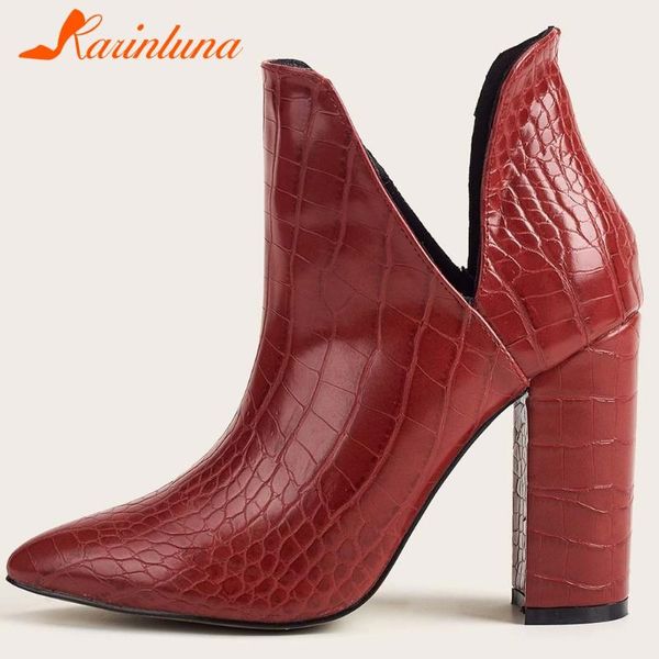 boots woman's design dropship shoes fashion slip-on pointed toe square thick heels stone pattern ankel, Black
boots woman's design dropship shoes fashion slip-on pointed toe square thick heels stone pattern ankel, Black