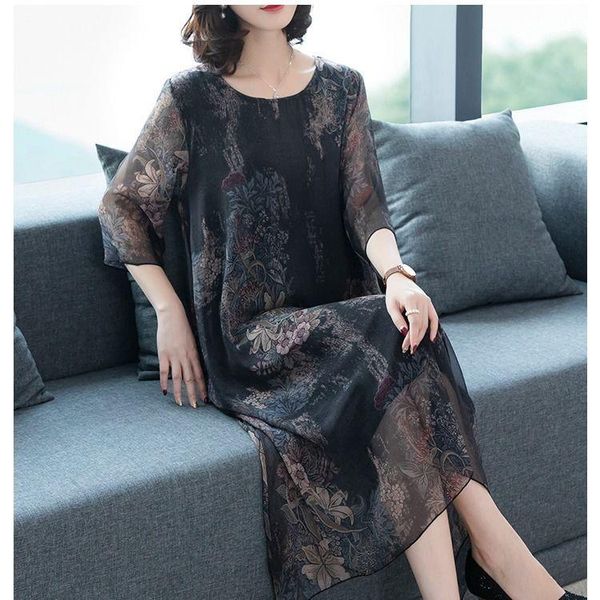 women 2021 summer vintage floral chiffon midi dress female 5xl plus size print beach sundress elegant ladies loose vestidos k01 casual dress, Black;gray
women 2021 summer vintage floral chiffon midi dress female 5xl plus size print beach sundress elegant ladies loose vestidos k01 casual dress, Black;gray