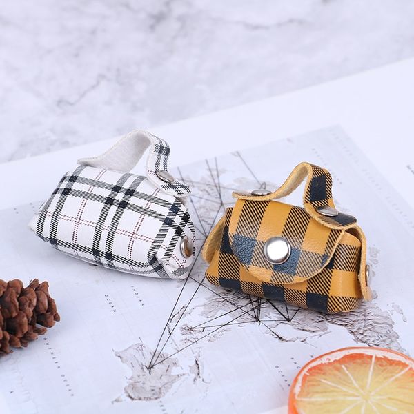 new style 1 pcs fashion doll handbag lady leather bag purse accessories dollhouse kids toy
new style 1 pcs fashion doll handbag lady leather bag purse accessories dollhouse kids toy