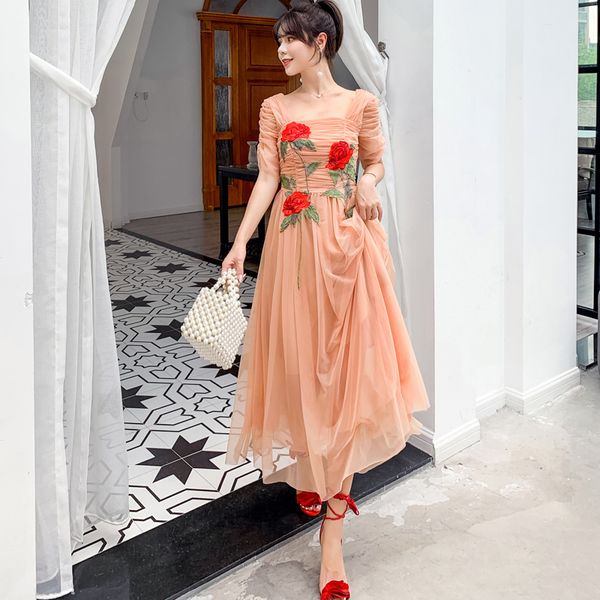 summer vintage mesh floral rose embroidery long women female puff sleeve square collar backless fold evening party dress 210416, Black;gray
summer vintage mesh floral rose embroidery long women female puff sleeve square collar backless fold evening party dress 210416, Black;gray