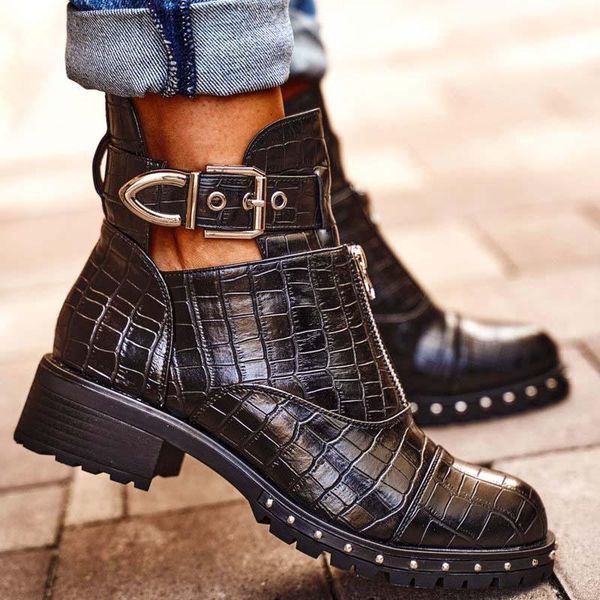 boots women ankle 2021 buckle strap black motorcycle pointed toe rivet;pu leather female platform high heels
boots women ankle 2021 buckle strap black motorcycle pointed toe rivet;pu leather female platform high heels