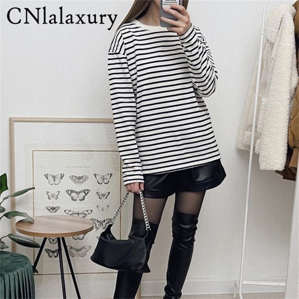 cnlalaxury women black and white stripes o neck casual long sleeve loose pullover za t-shirt srping fashion shirt 220315
cnlalaxury women black and white stripes o neck casual long sleeve loose pullover za t-shirt srping fashion shirt 220315